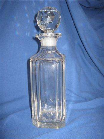 CRYSTAL DECANTER....28.50cm HIGH... WITH STOPPER IN PLACE....