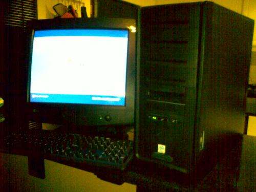 DESKTOP COMPUTER INTEL(R)  P4