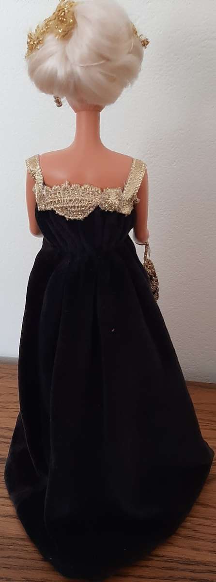 Velvet Black & Gold Barbie (1986)