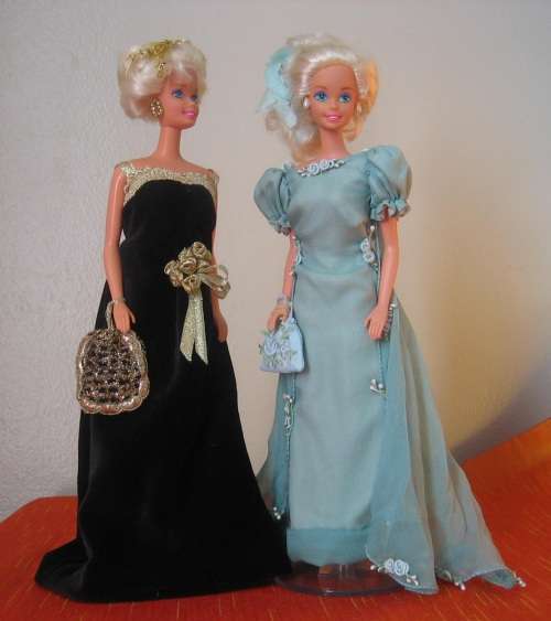 Velvet Black & Gold Barbie (1986)