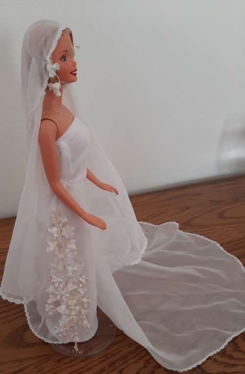 Long veil Straight Chiffon wedding dress Barbie Bride