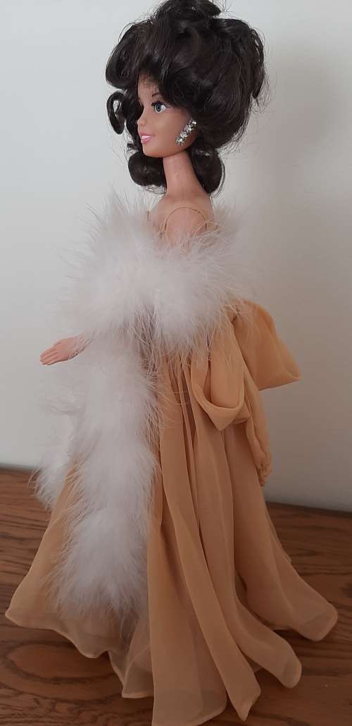 47cm doll in Soft apricot flared dress with Boa