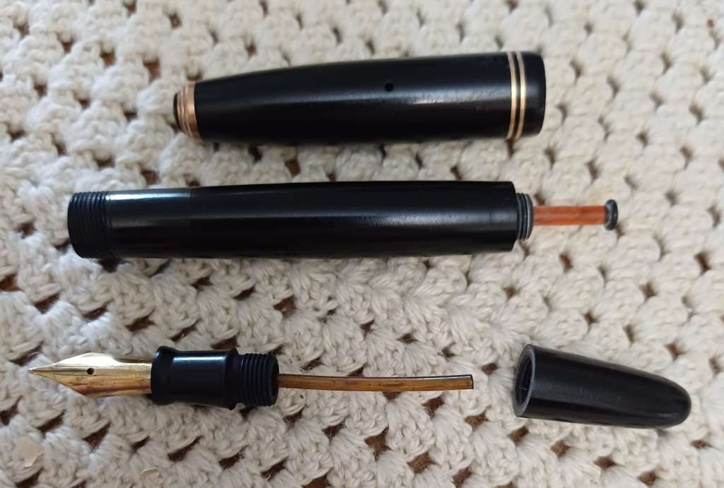 Parker Fountain Pen with 14c nib Duofold