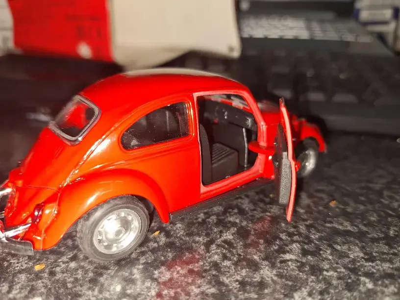 Red Metal VW Beetle Model Car, functioning opening doors!