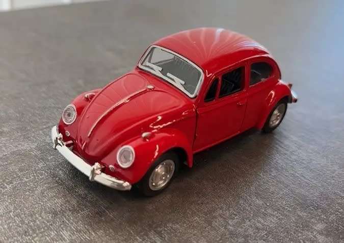 Red Metal VW Beetle Model Car, functioning opening doors!