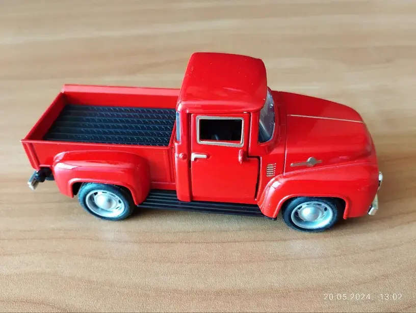 Red Metal Pickup Truck Model Car, functioning opening doors!