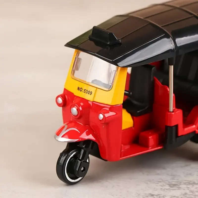 RARE! Brand New! Red 1:43 Alloy Tricycle Retro Thai Tricycle Model