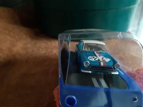 SCALEXTRIC FORD CORTINA