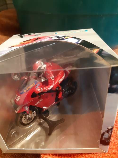 SCALEXTRIC MOTOGP DUCATTI