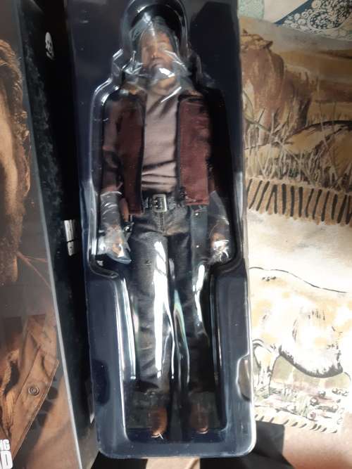 WALKING DEAD RICK GRIMES 1/6 SCALE FIGURE