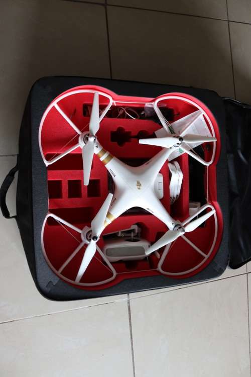 Dji phantom 3 professional 4k Drone