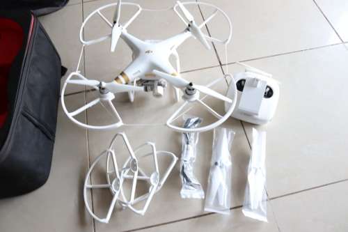 Dji phantom 3 professional 4k Drone
