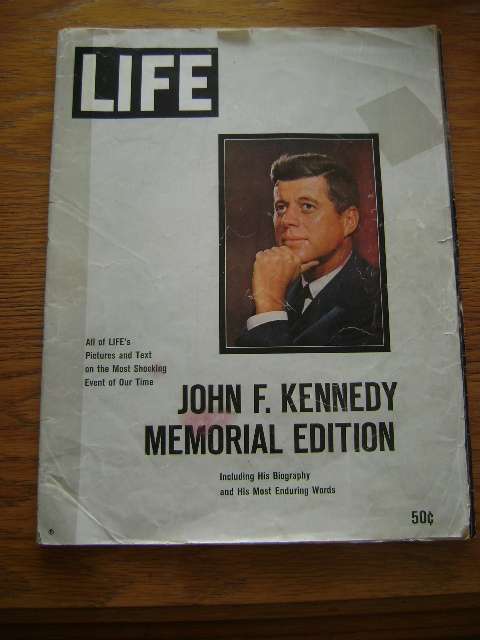 John F. Kennedy  memorial edition  LIFE  84 pages  1963