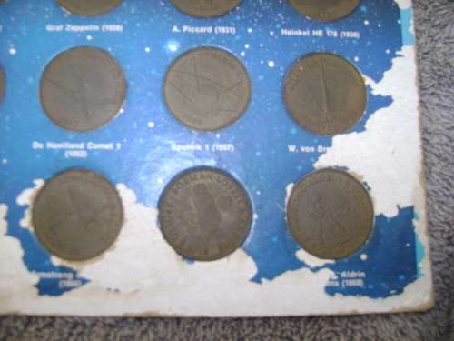 Shell token  @  1970  Men in flight set of 20x tokens