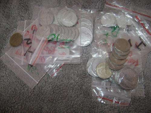 Italy bulk coins (mix of Centesimi & Lira)  65x coins   @ 200 g