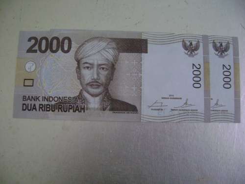 Indonesia  2000 Rupees  2015  UNC  (2 sequential numbers)