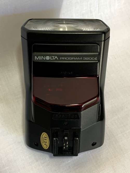 Minolta PROGRAM 3200i flash for Sony Alpha and Minolta Cameras