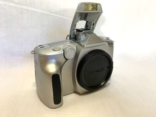 Minolta Dynax 40 35mm SLR Film Camera Body (Free Shipping)