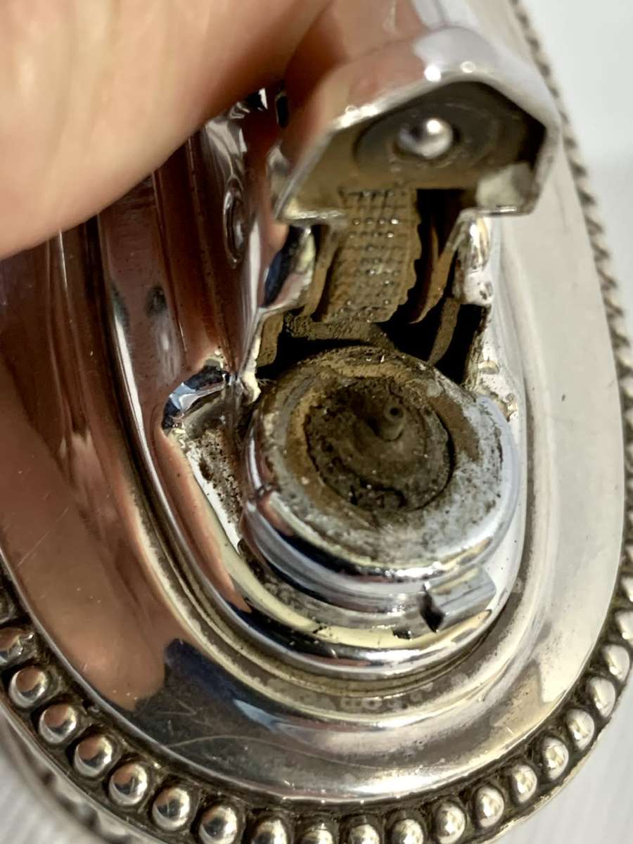 Silver Plated Ronson Queen Anne Table Lighter