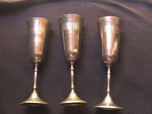 Wine goblets x 3