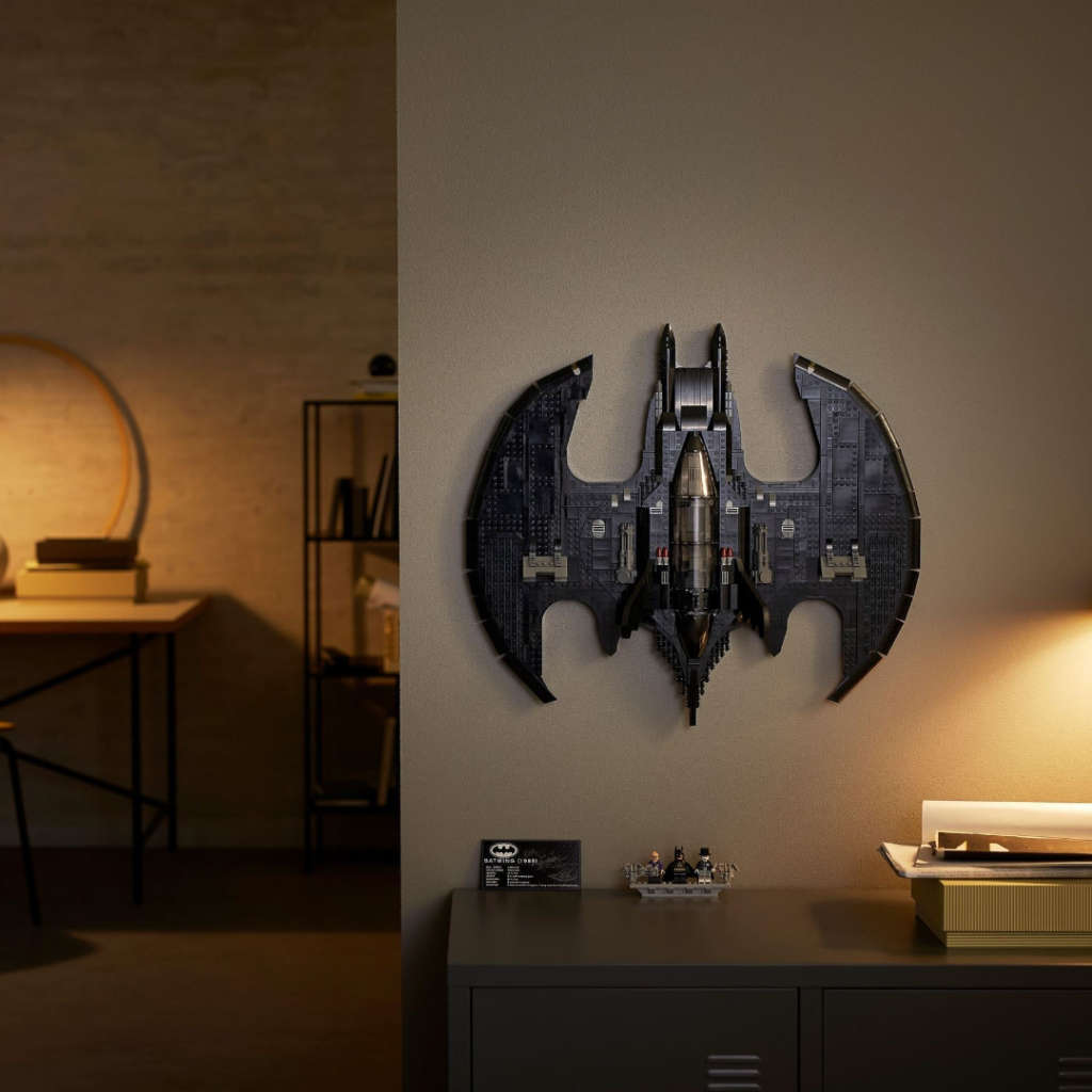 LEGO® Batman 1989 Batwing 76161 (Discontinued Set)