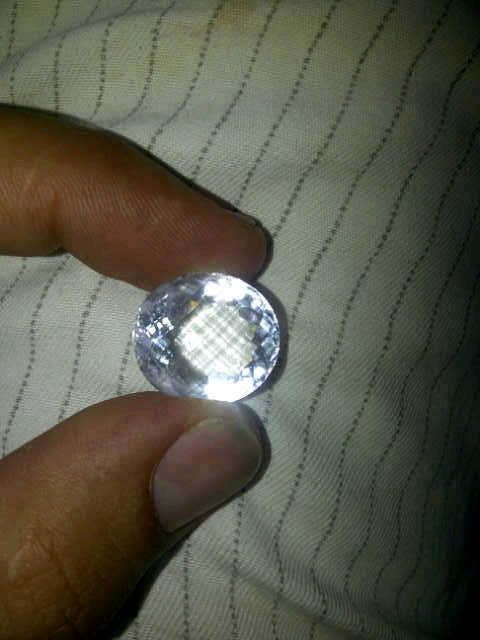 MORGANITE STONE 22.8 CARATS