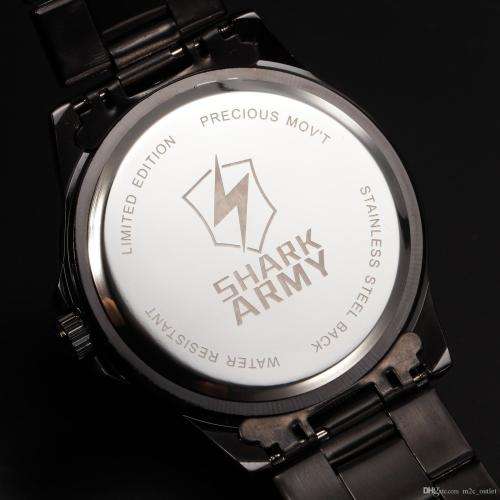 HOT BRAND NEW AUTHENTIC SHARK RED AND BLACK ARIES SERIES MENS SPORTS WATCH WITH STAINLESS STEEL BAND