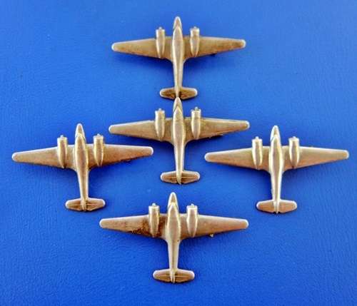 ## Collection of 5 x Cargo Plane Pins ##