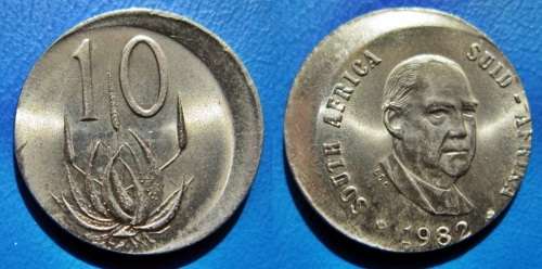 ## Mint Error - Off Centre Struck 1982 South Africa 10 Cent ##