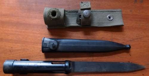 R1 Applecore Bayonet With Scabard