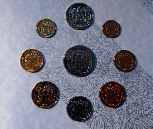 1984 Cardboard Type Unc Set