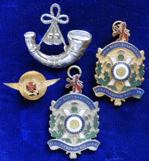 ## Various Military Badges/Insignia ##