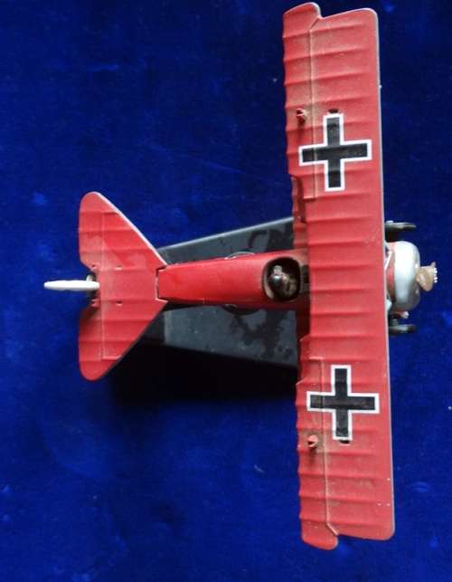 ##1917 Imperial Germany Fokker Dr1 on stand  ## 1;72