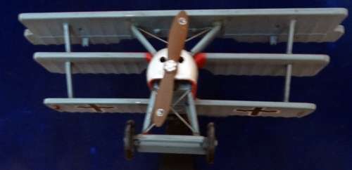##1917 Imperial Germany Fokker Dr1 on stand  ## 1;72