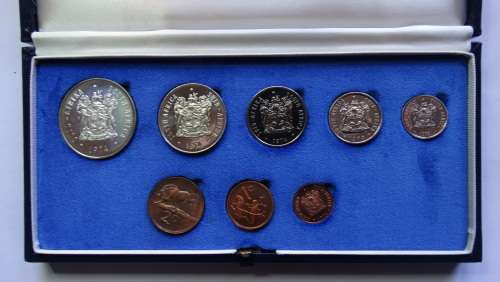 ##  4 Proof sets for 1 bid ##  1967 1968 1974 1987 twin set