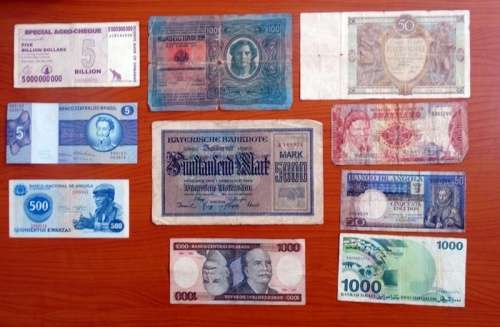 10 World Circulated Banknotes Lot A
