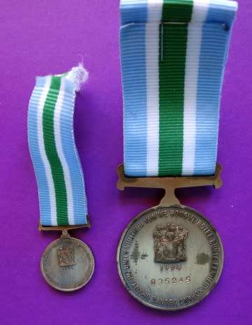 1994 Unitas Medal with Miniature B