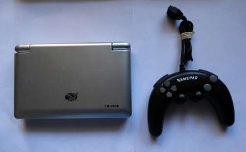 Pop Station YD-G102 game console with Gamepad