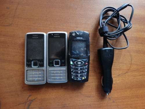 3 Nokia  Phones and a charger for Spares