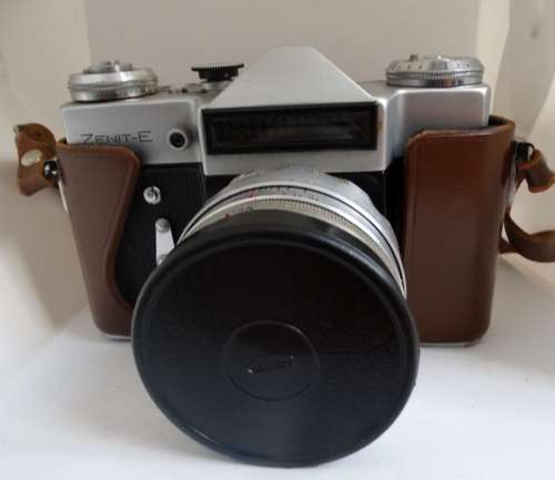 Very Clean and Heavy Zeneit-E camera. 100 % Working. Tested