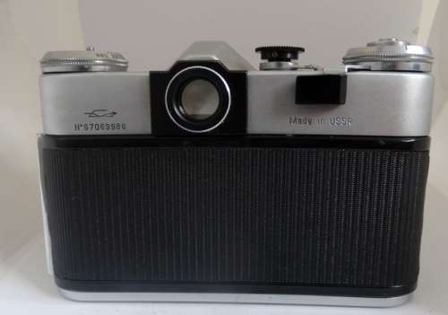 Very Clean and Heavy Zeneit-E camera. 100 % Working. Tested