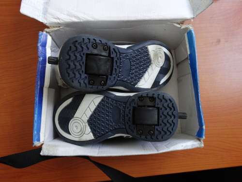 2 in 1 Wheelie Shoes Color Blue Fits 5 -7 year old Size 13