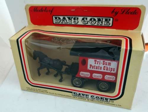 1983 LLedo Days Gone  Tri -Sum Potato Chips