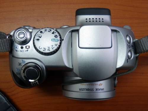 Canon Power Shot S1 IS Digital camera. Working3.2 mega pixel.