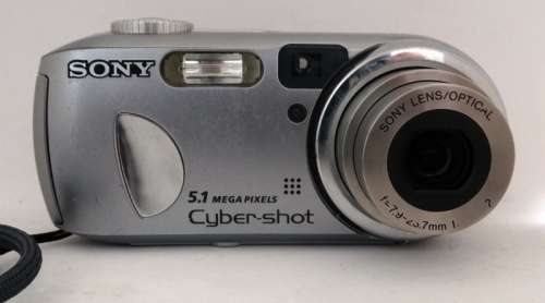 Sony Cybershot Digital Camera. Working 5.1 mega pixel