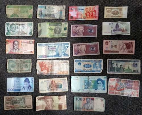 23 World banknotes. Bid per note to take all