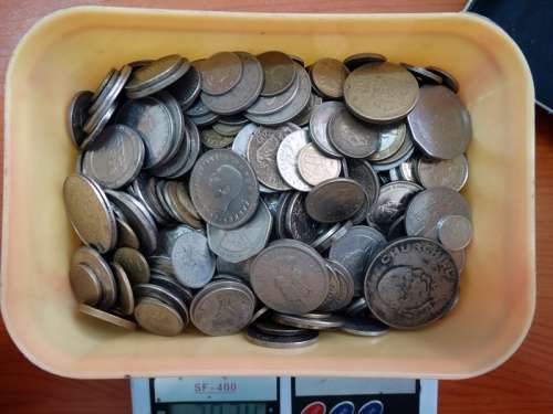 1 kilogram of Only international coins, No Copper