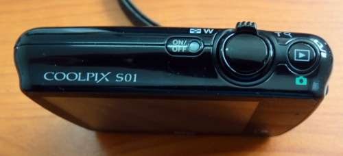 Nikon Coolpix S01 Digital camera. Works. no cable