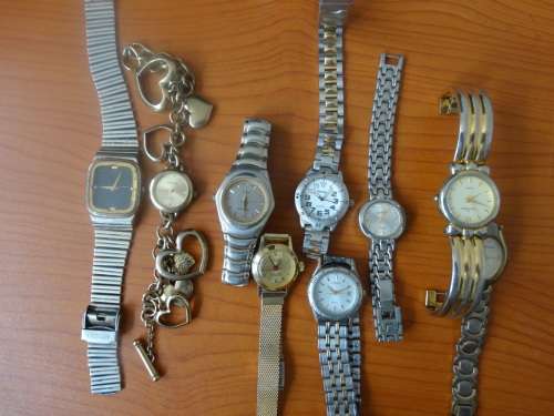9 Women's Watches mostly quartz. One bid for all 9