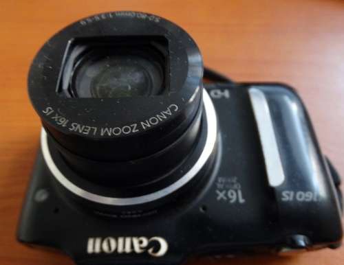 Canon Power Shot 160 IS 16 Megapixel camera . Works